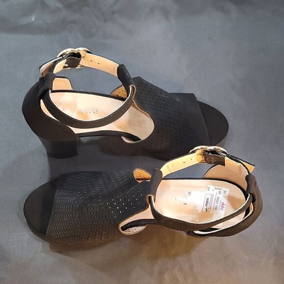 BRAND NEW FOREVER T-STRAP BLOCK-HEEL OPEN TOE BOOTIE - Picture 10 of 15